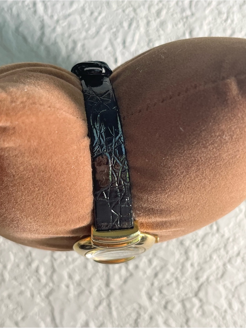 Gucci 5300L gold plated mother of pearl ladies watch - Picture 7 of 15